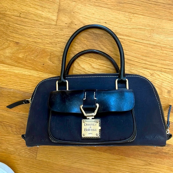 Dooney & Bourke Vintage Purse - Picture 1 of 5
